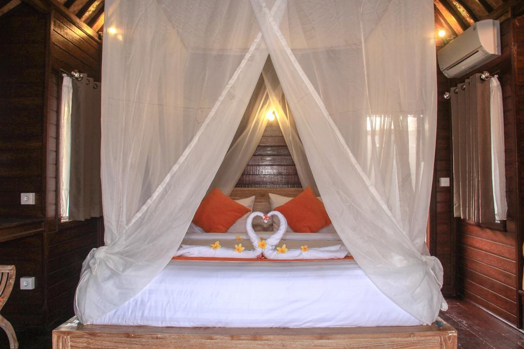 Dinatah Lembongan Villas Chambre photo