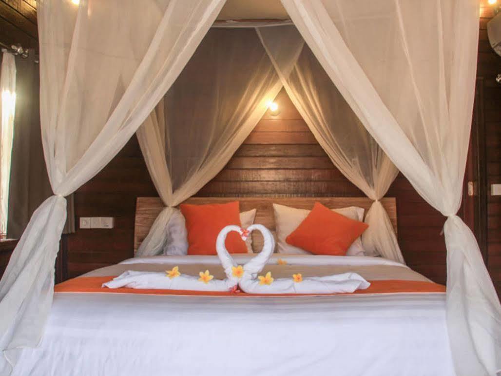 Dinatah Lembongan Villas Extérieur photo
